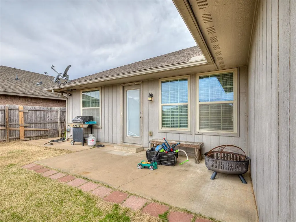 Photo 32 — 5610 Clearwater Drive, Oklahoma City, OK 73179