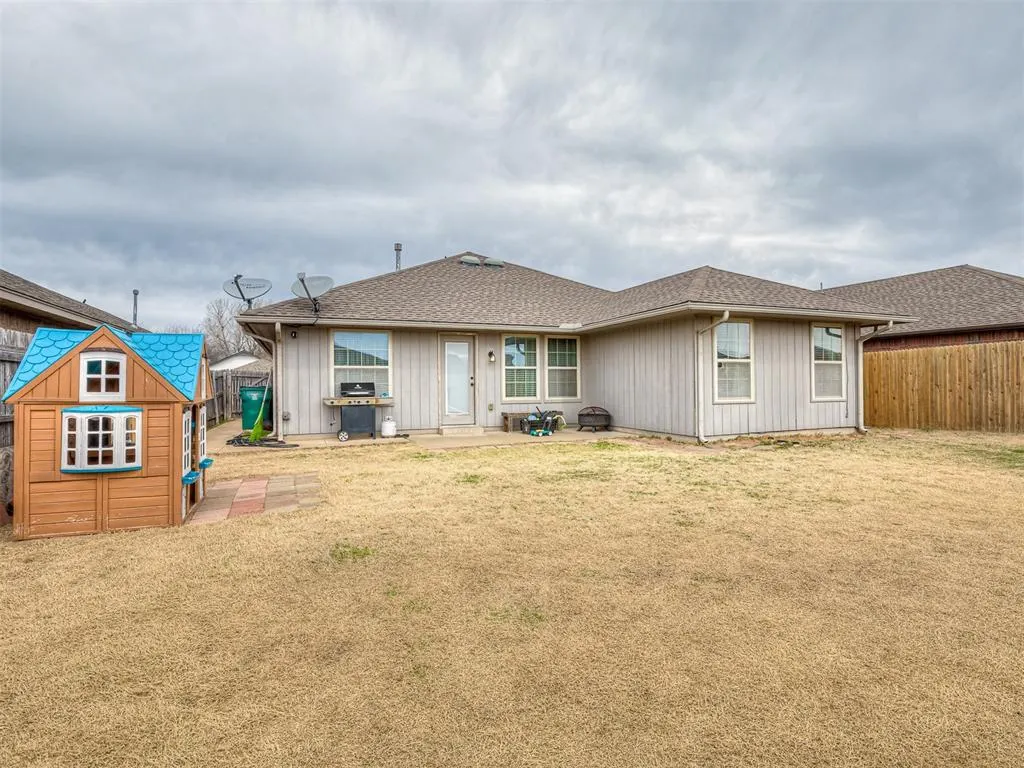 Photo 33 — 5610 Clearwater Drive, Oklahoma City, OK 73179