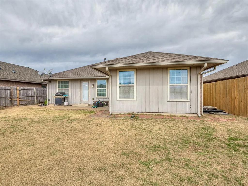 Photo 35 — 5610 Clearwater Drive, Oklahoma City, OK 73179