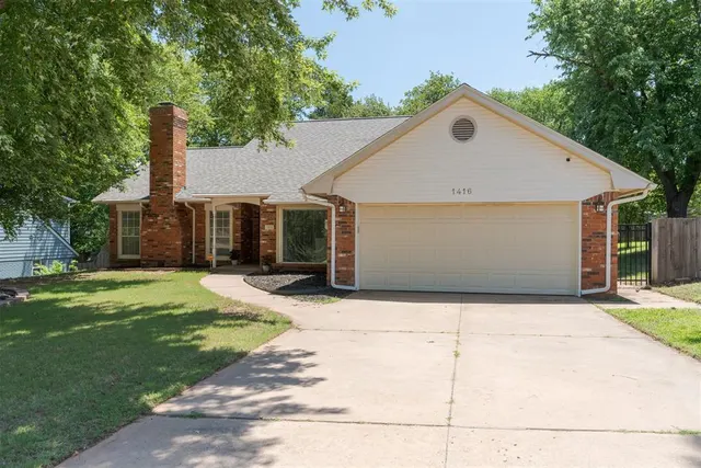 Photo 3 — 1416 Brixton Road, Edmond, OK 73034