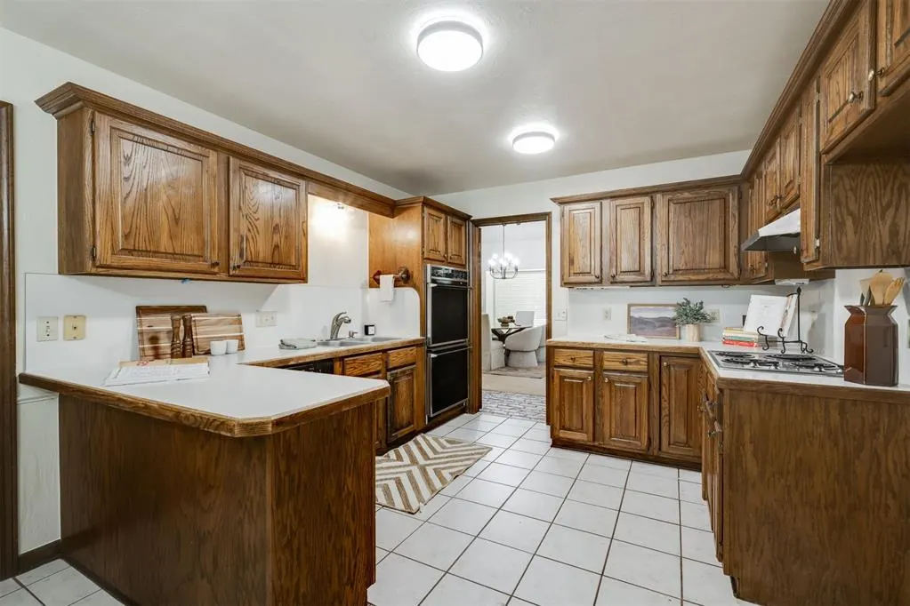 Photo 10 — 1416 Brixton Road, Edmond, OK 73034