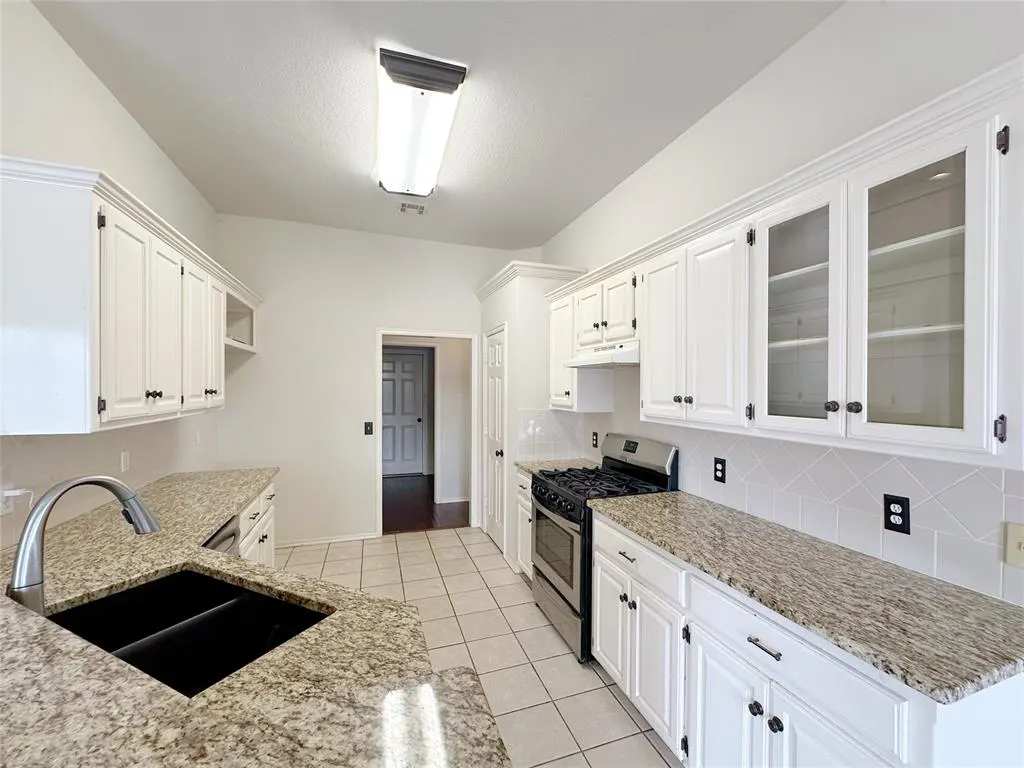Photo 10 — 3617 Crail Drive, Norman, OK 73072