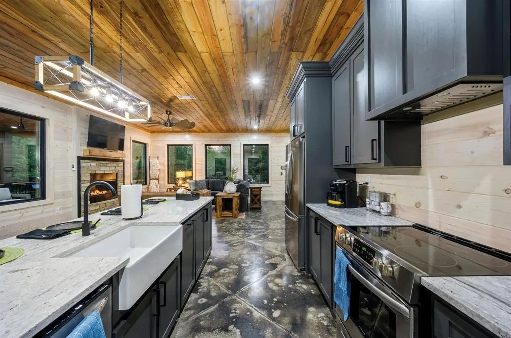 Photo 12 — 1333 N LUKFATA TRAIL Road, Broken Bow, OK 74728
