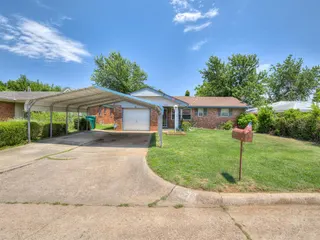 Sold home at 3412 Paradise Circle