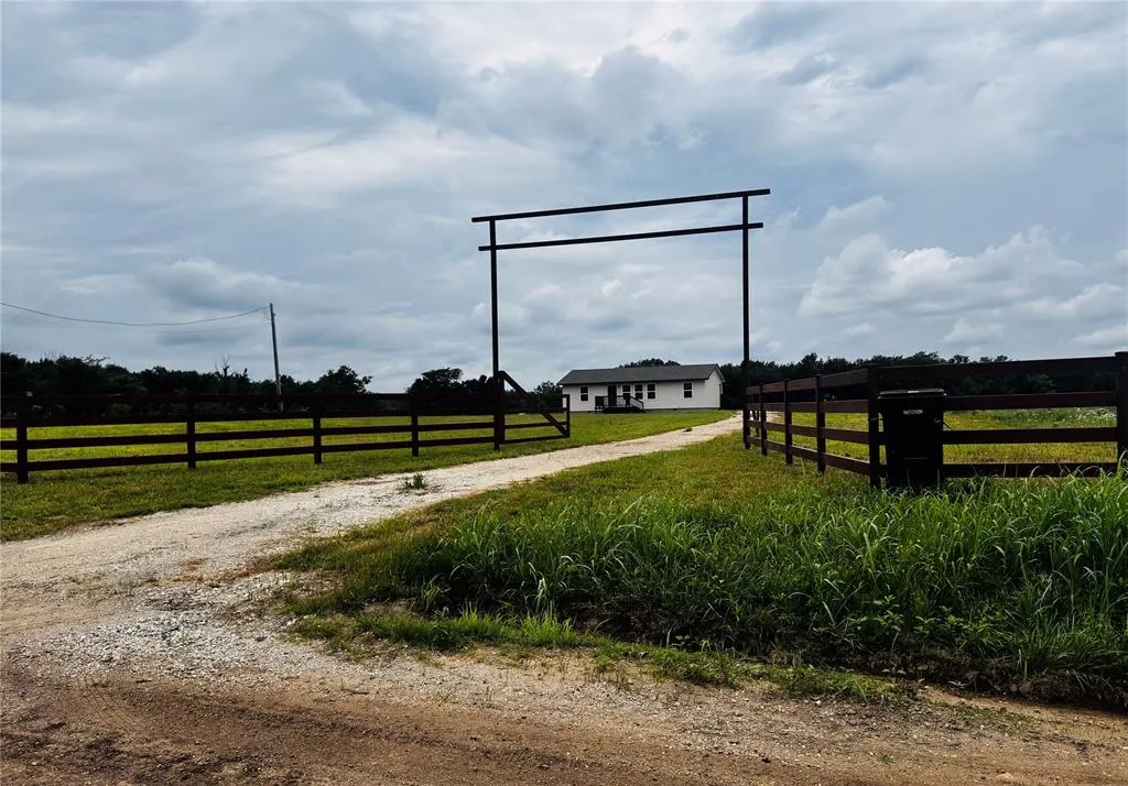 Photo 3 — 103169 N 3775 Road, Okemah, OK 74859