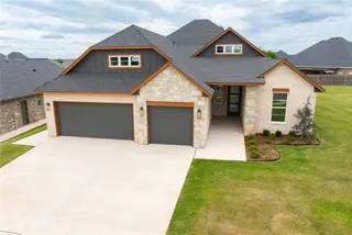 Sold home at 11725 NW 105th Street