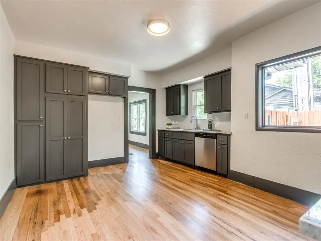 Photo 14 — 315 N Crawford Avenue, Norman, OK 73069