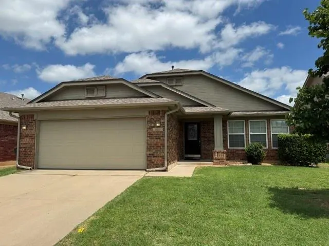 Front exterior — 805 Grickle Drive, Norman, OK 73069