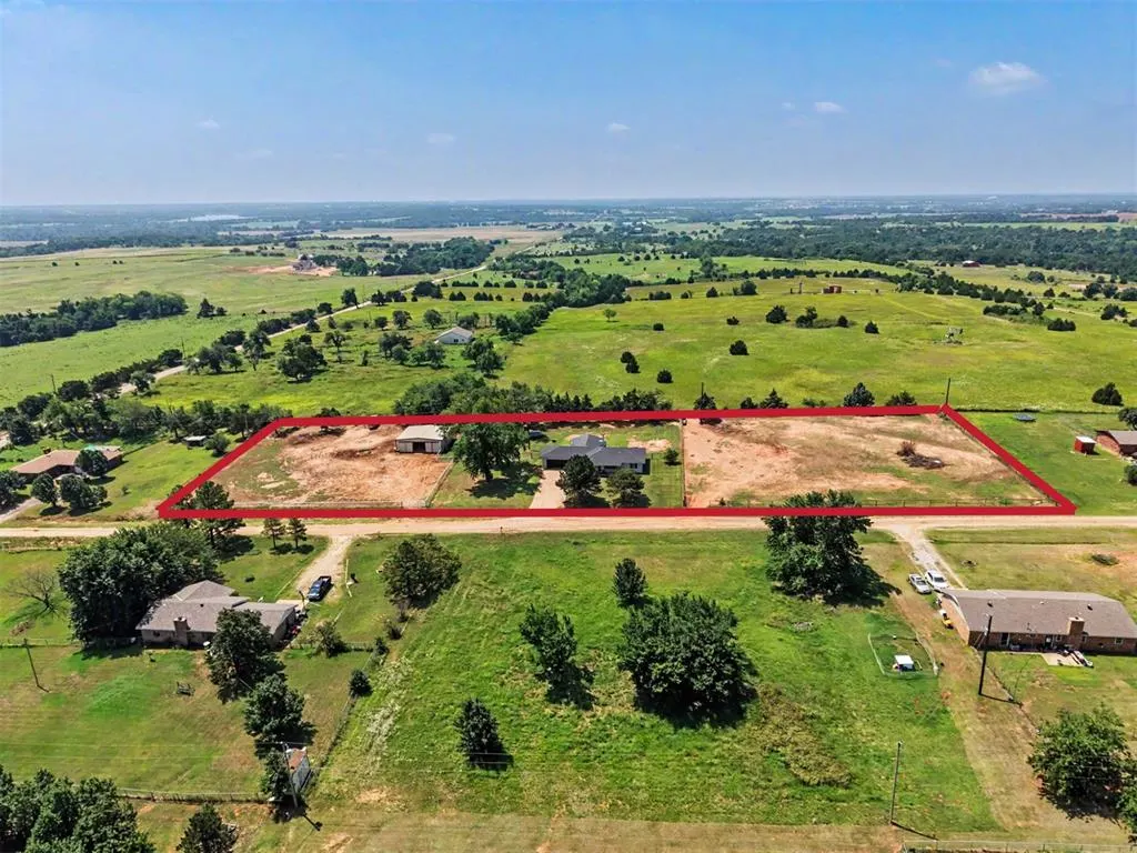 Photo 2 — 3164 Sharon Gale Drive, Guthrie, OK 73044