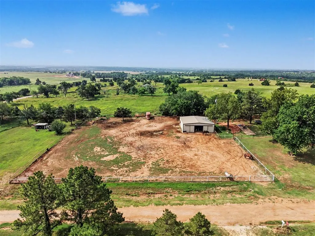 Photo 6 — 3164 Sharon Gale Drive, Guthrie, OK 73044