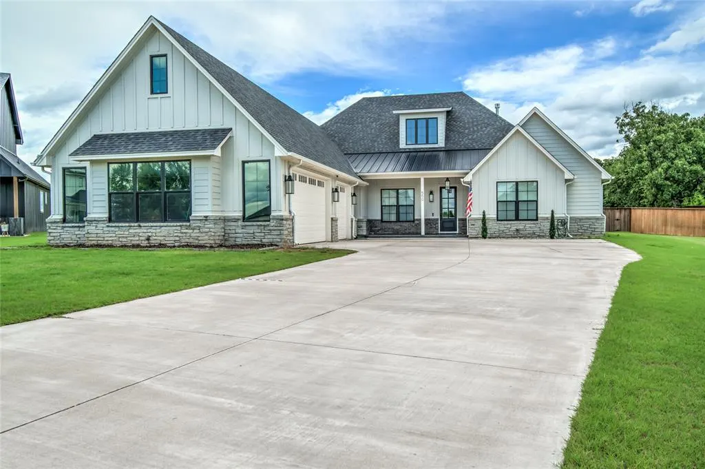 Front exterior — 550 Old Creek Road, Edmond, OK 73034