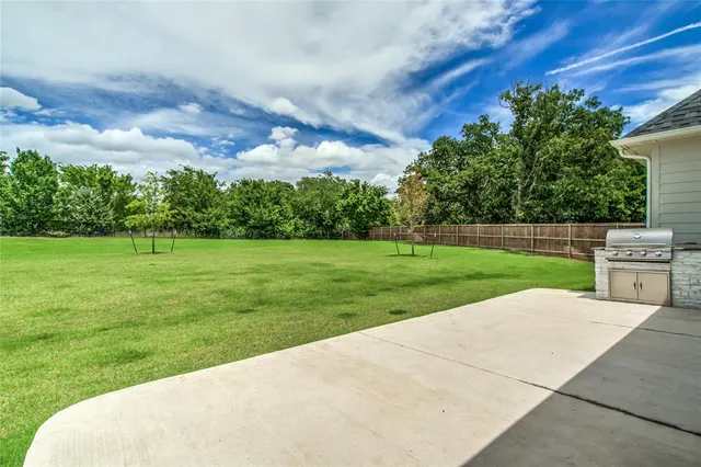 Photo 5 — 550 Old Creek Road, Edmond, OK 73034