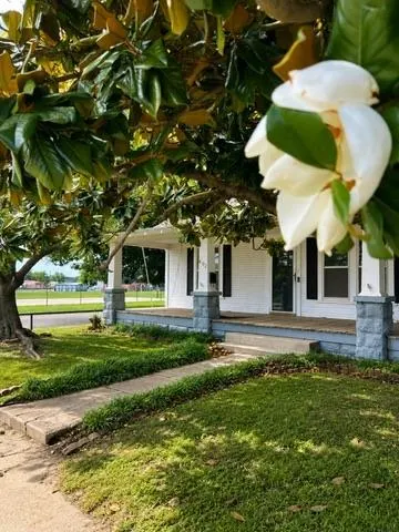 Photo 5 — 402 E Maple Street, Cushing, OK 74023