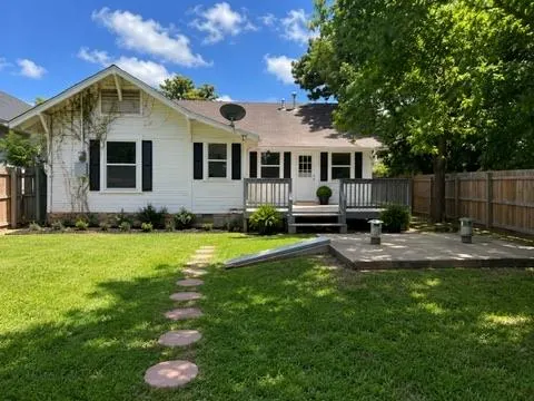 Photo 9 — 402 E Maple Street, Cushing, OK 74023