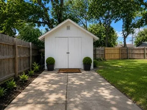 Photo 11 — 402 E Maple Street, Cushing, OK 74023