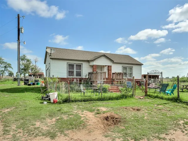 Front exterior — 13107 N 2870 Road, Dover, OK 73734