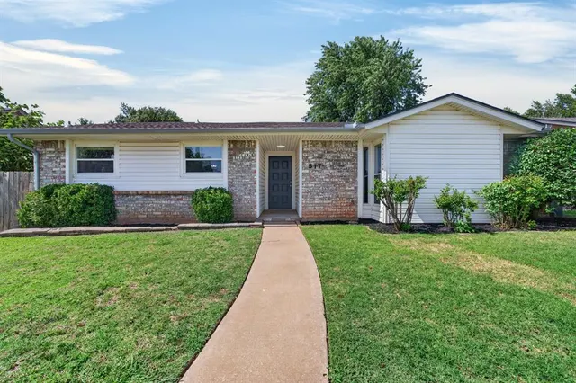 Front exterior — 517 NW 139th Street, Edmond, OK 73013