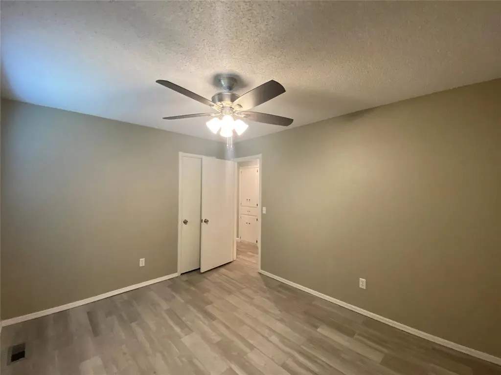 Photo 7 — 2433 N Shady Tree Drive, Edmond, OK 73013
