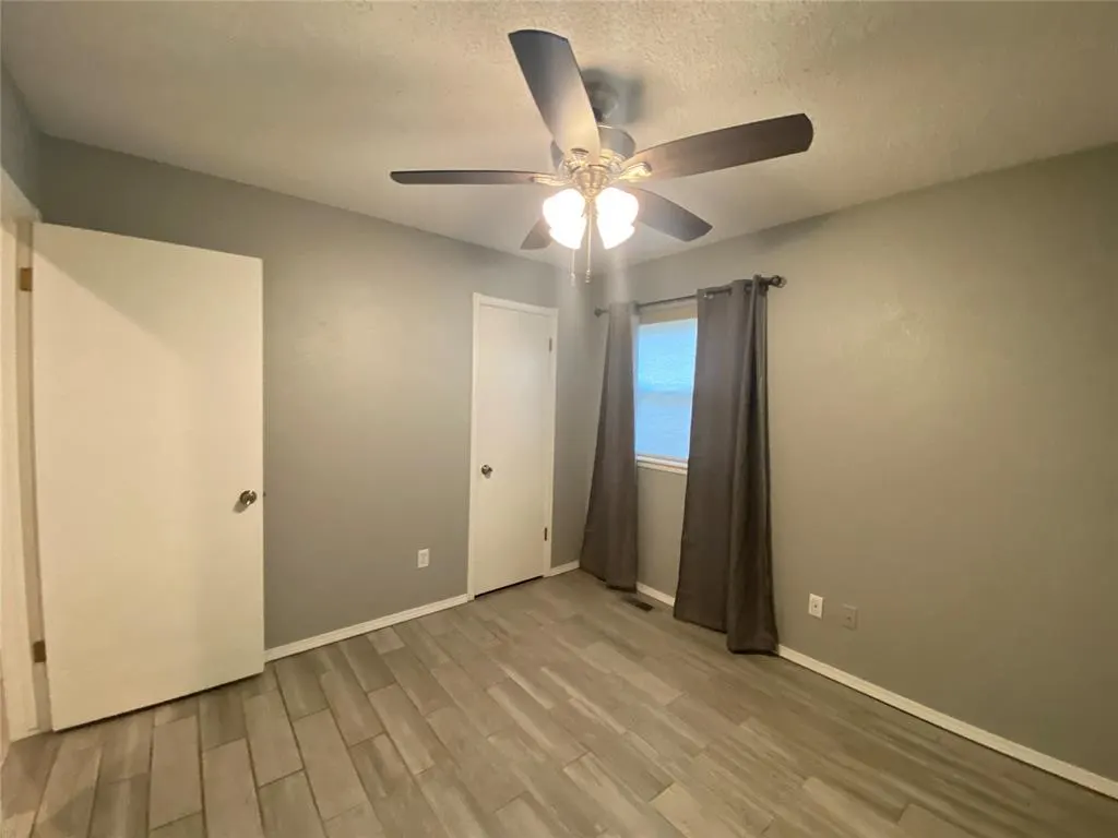 Photo 9 — 2433 N Shady Tree Drive, Edmond, OK 73013