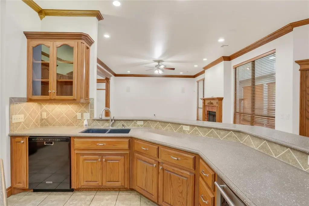 Photo 16 — 490 Daniel Lee Drive, Choctaw, OK 73020