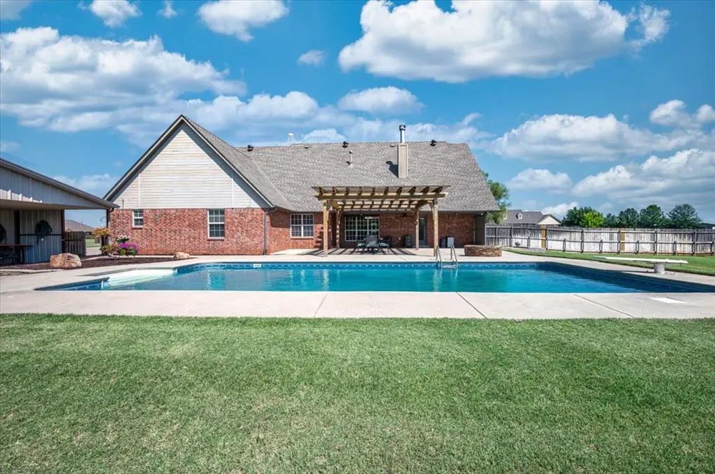 Photo 9 — 8277 Rockcliff Way, Piedmont, OK 73078