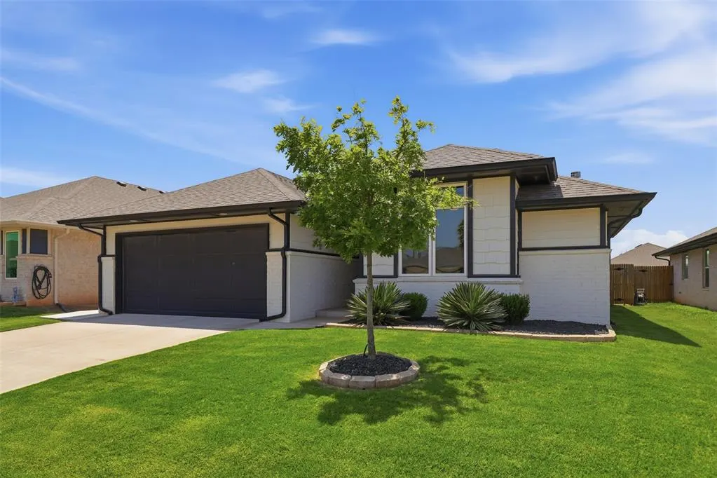 Photo 3 — 3424 NW 159th Street, Edmond, OK 73013