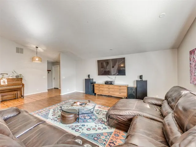 Photo 3 — 6612 Briarcreek Drive, Oklahoma City, OK 73162
