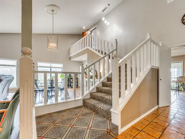 Photo 6 — 6612 Briarcreek Drive, Oklahoma City, OK 73162