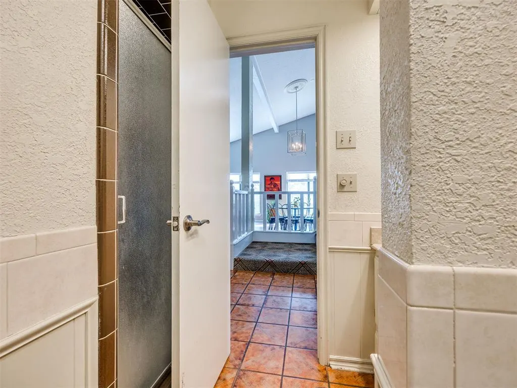 Photo 14 — 6612 Briarcreek Drive, Oklahoma City, OK 73162