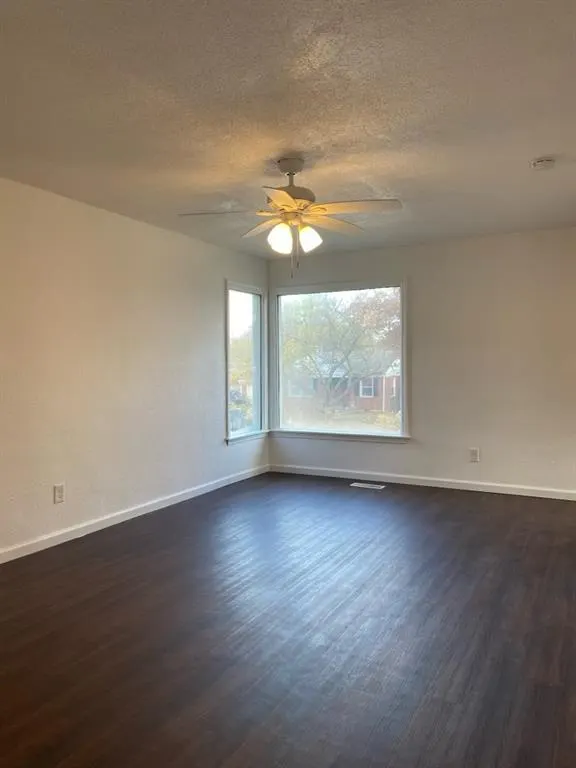 Photo 3 — 3012 W Hill Street, Oklahoma City, OK 73112
