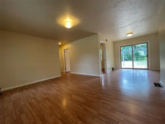 Photo 6 — 825 E Towry Drive, Oklahoma City, OK 73110