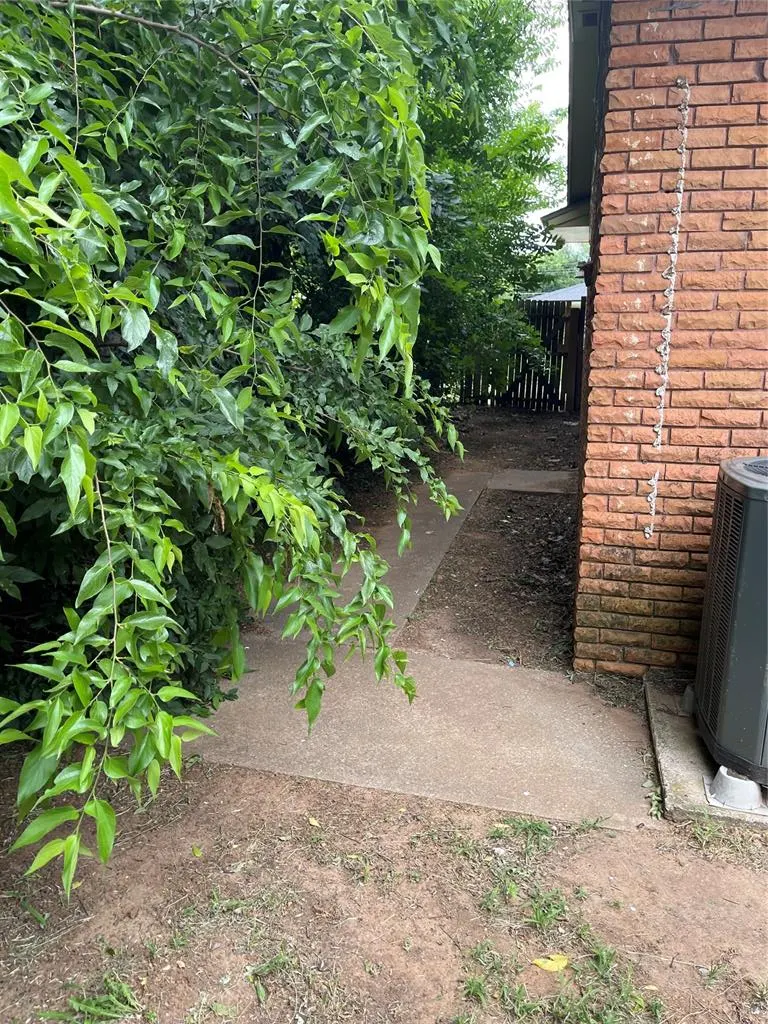 Photo 37 — 825 E Towry Drive, Oklahoma City, OK 73110