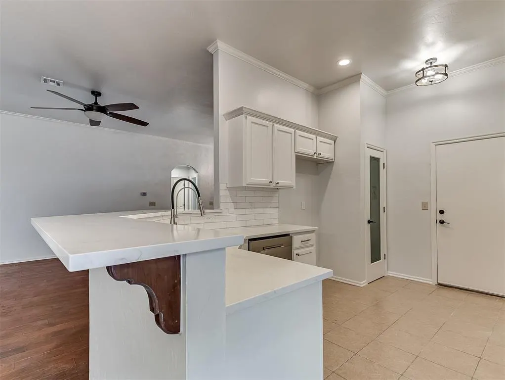 Photo 16 — 9213 NW 77th Street, Yukon, OK 73099