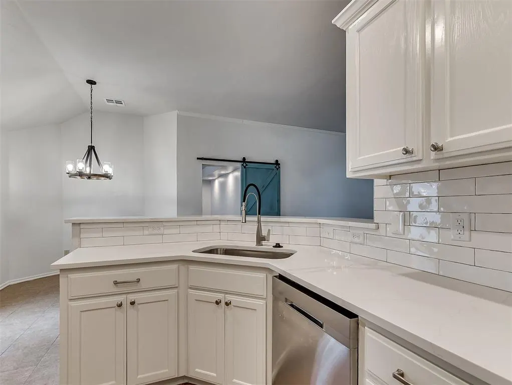 Photo 17 — 9213 NW 77th Street, Yukon, OK 73099