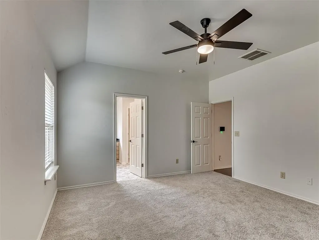 Photo 23 — 9213 NW 77th Street, Yukon, OK 73099