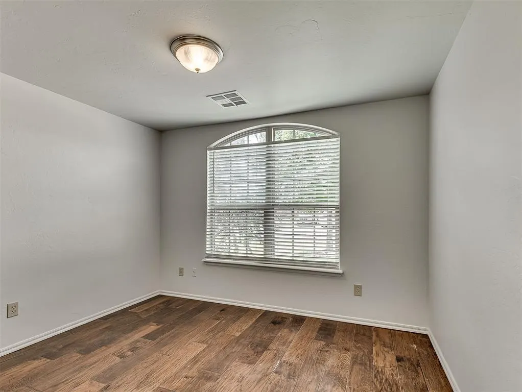 Photo 39 — 9213 NW 77th Street, Yukon, OK 73099