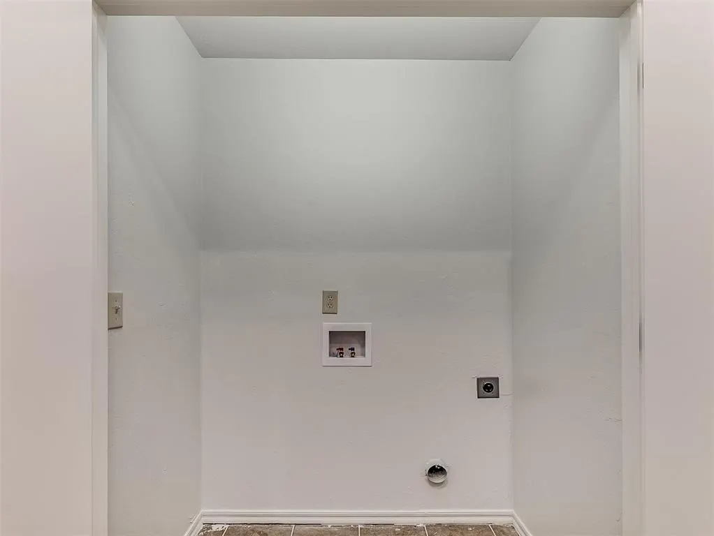 Photo 41 — 9213 NW 77th Street, Yukon, OK 73099