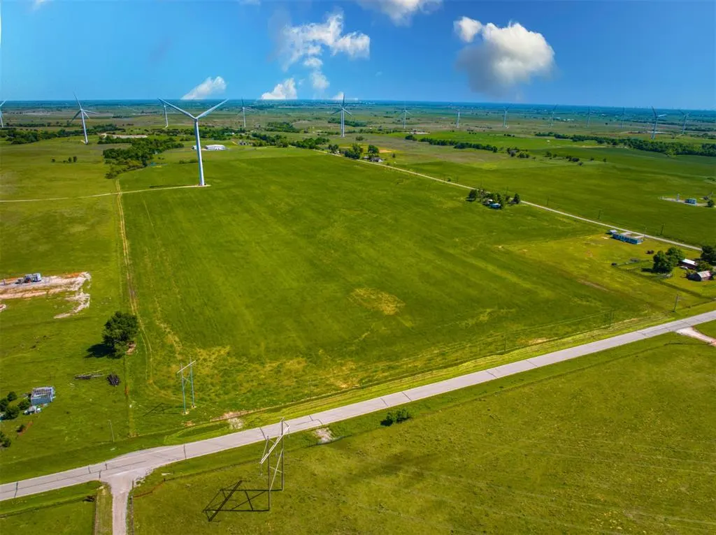 Photo 3 — 10403 N Chiles Road, Okarche, OK 73762