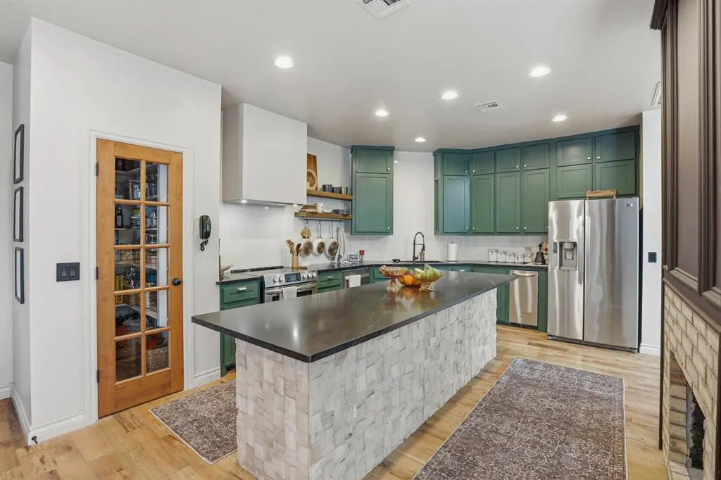 Photo 7 — 600 Riverwalk Court, Norman, OK 73072