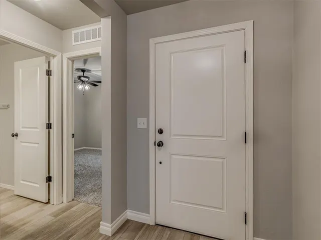 Photo 4 — 371 Park Lane, Harrah, OK 73045