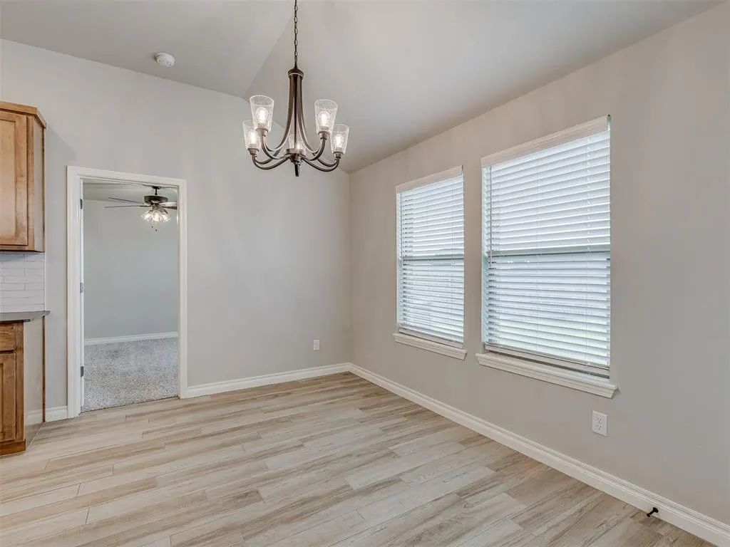 Photo 10 — 371 Park Lane, Harrah, OK 73045