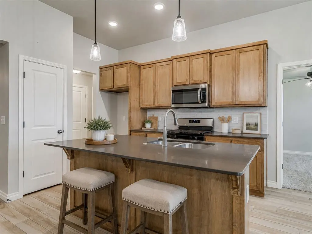 Photo 12 — 371 Park Lane, Harrah, OK 73045