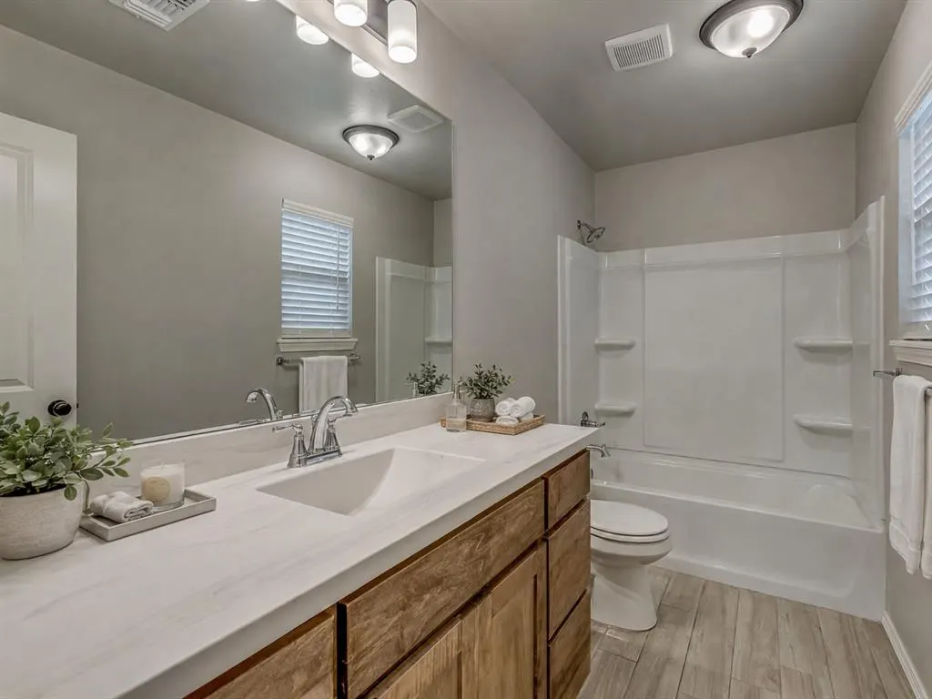 Photo 22 — 371 Park Lane, Harrah, OK 73045