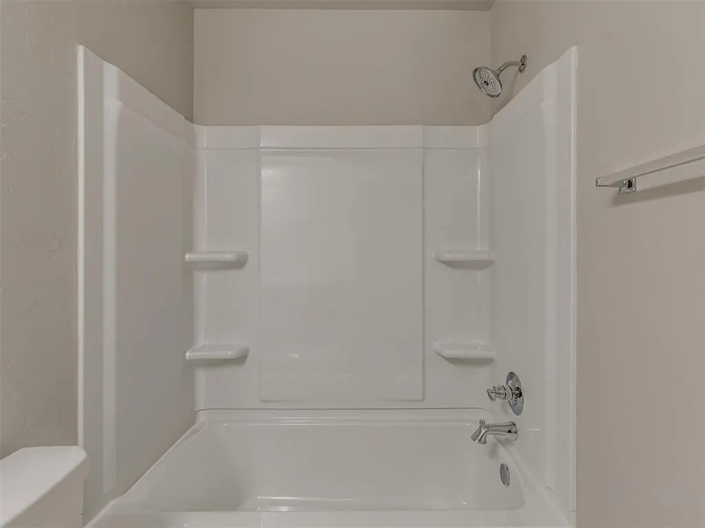 Photo 30 — 371 Park Lane, Harrah, OK 73045