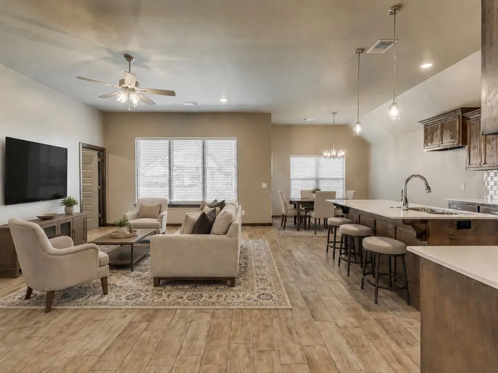 Photo 7 — 2309 Pueblos Road, Edmond, OK 73012