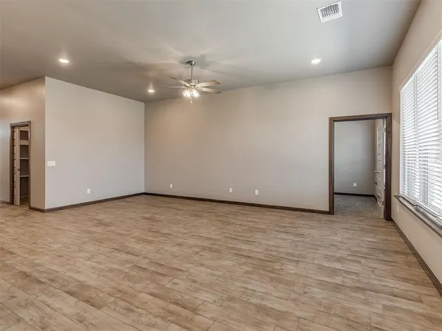 Photo 8 — 2309 Pueblos Road, Edmond, OK 73012