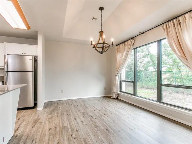Photo 4 — 501 SE 34th Street, Moore, OK 73160
