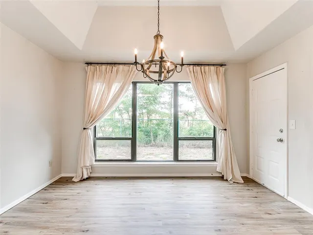 Photo 5 — 501 SE 34th Street, Moore, OK 73160