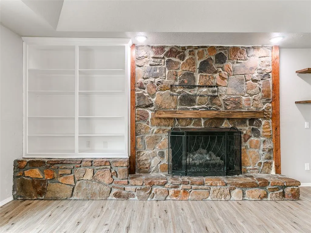Photo 15 — 501 SE 34th Street, Moore, OK 73160
