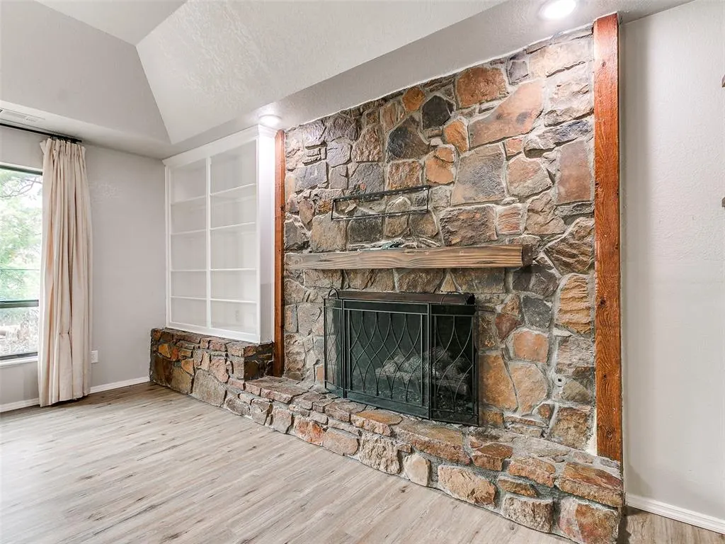 Photo 16 — 501 SE 34th Street, Moore, OK 73160